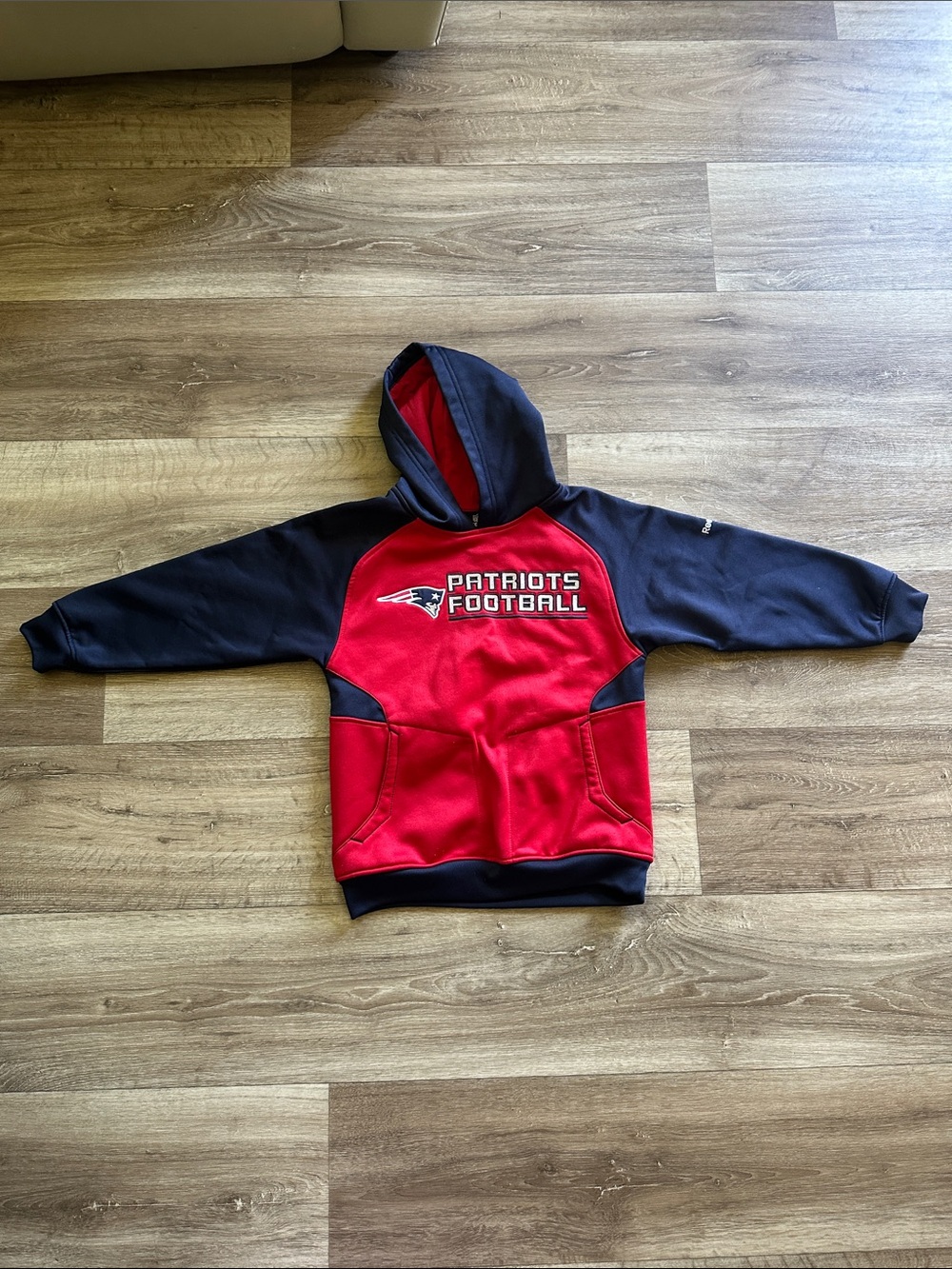 Patriots Football Kids Red & Navy Hooded Pullover